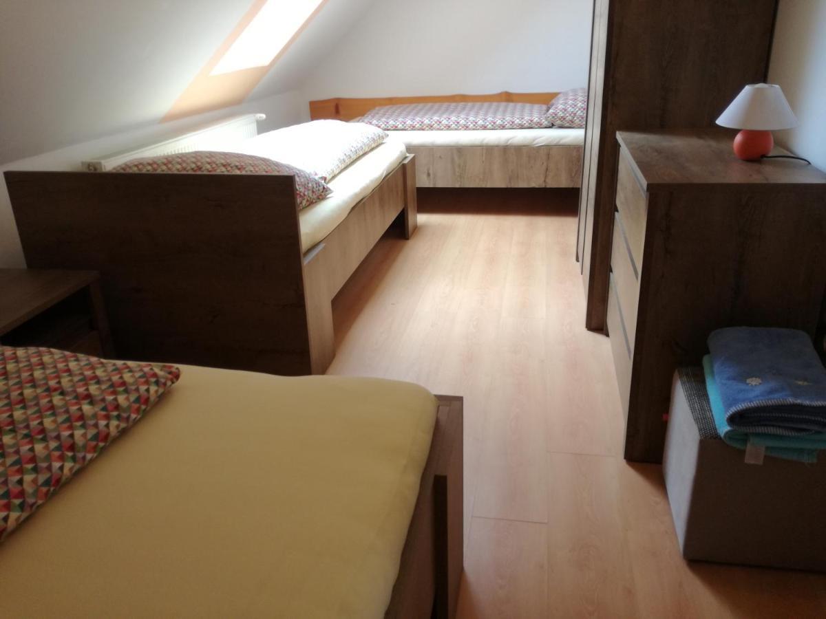 Liptovský Mikuláš Apartmany Lenko - Near Thermal Aquapark Tatralandia מראה חיצוני תמונה