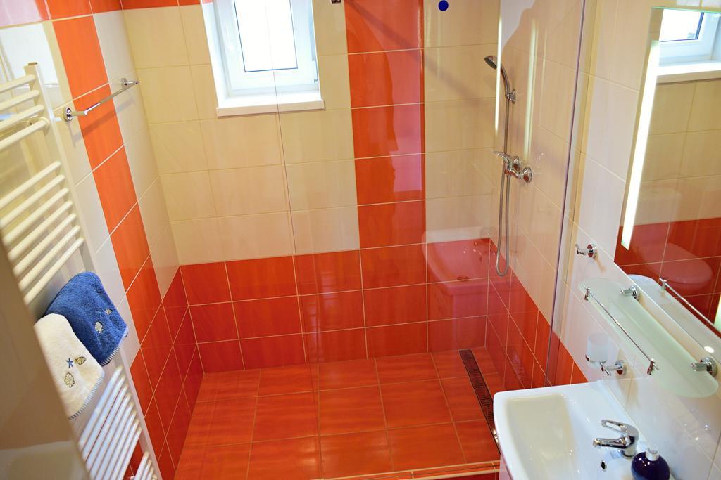 Liptovský Mikuláš Apartmany Lenko - Near Thermal Aquapark Tatralandia מראה חיצוני תמונה