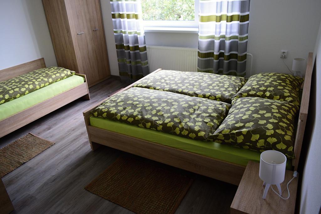 Liptovský Mikuláš Apartmany Lenko - Near Thermal Aquapark Tatralandia מראה חיצוני תמונה