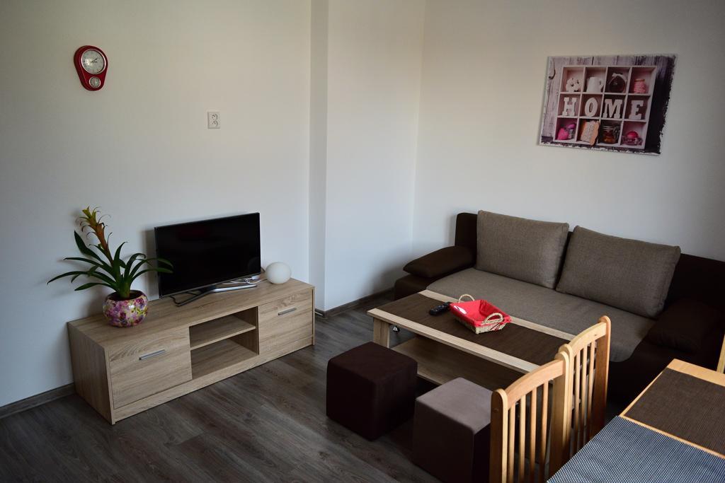 Liptovský Mikuláš Apartmany Lenko - Near Thermal Aquapark Tatralandia מראה חיצוני תמונה